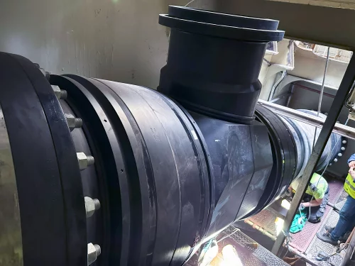 STAR-Piping-Systems-Referenz-Eisbrecher-Abzweig-Einbau